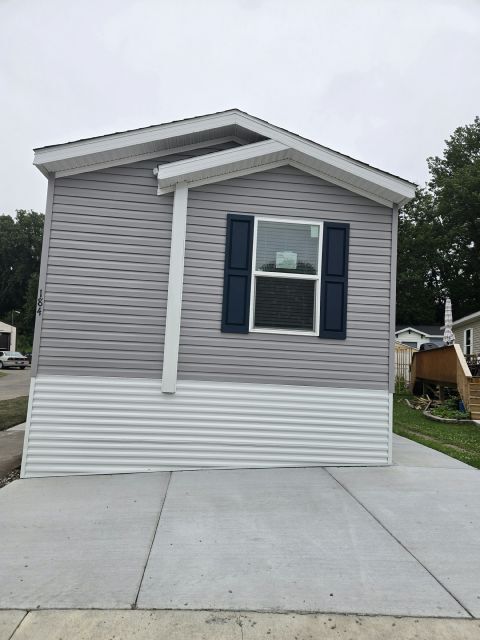 property at 184 Star Cir