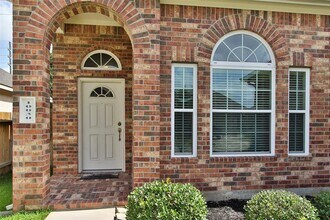 10030 Taylor Springs Ln in Tomball, TX - Building Photo - Building Photo