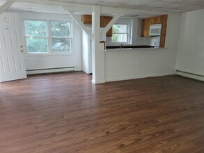 10 Henning Dr in Montrose, NY - Building Photo - Building Photo