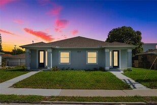 2617 W St Joseph St in Tampa, FL - Building Photo