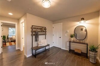 11031 14th Pl SE, Unit A in Lake Stevens, WA - Foto de edificio - Building Photo