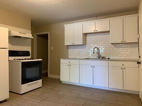 2115 29th St in Lubbock, TX - Building Photo - Building Photo