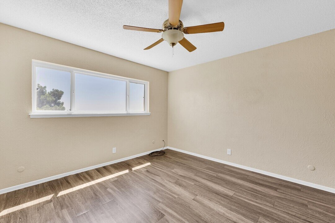 3300 Johnson Ave in El Paso, TX - Building Photo