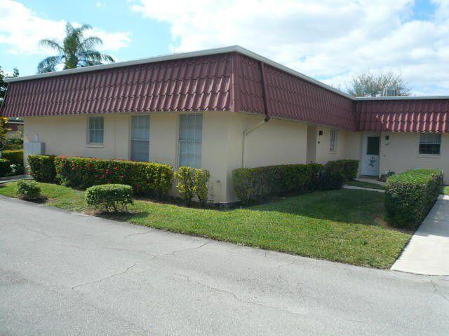 845 Salem Ln in Greenacres, FL - Building Photo