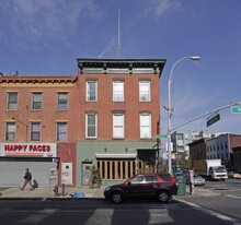 499 Grand St in Brooklyn, NY - Building Photo