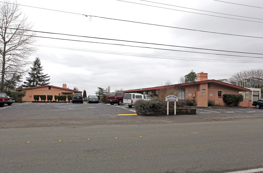 Pacific Ridge Apartments in Des Moines, WA - Building Photo