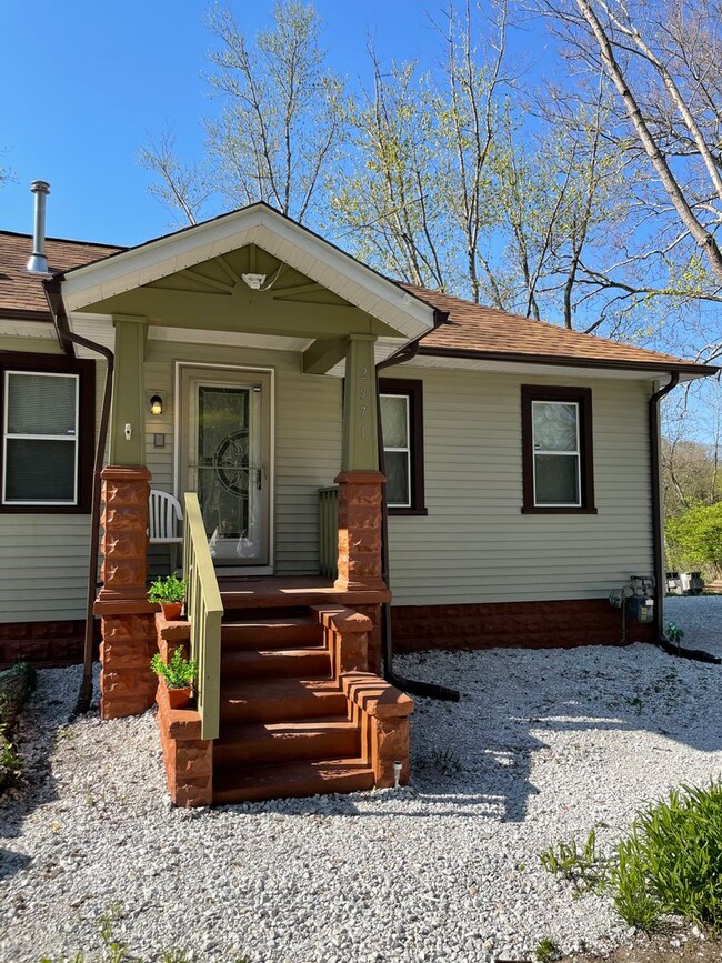 property at 2971 S River Rd