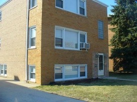 476 Wolf Rd Apartments