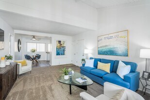 Heritage Point in Irvine, CA - Building Photo