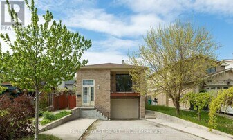 82 Dafoe Crescent in Brampton, ON - Building Photo