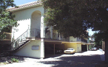 1420 El Camino Real in Burlingame, CA - Foto de edificio - Building Photo