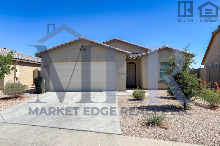 1020 Nina Dr in Casa Grande, AZ - Building Photo