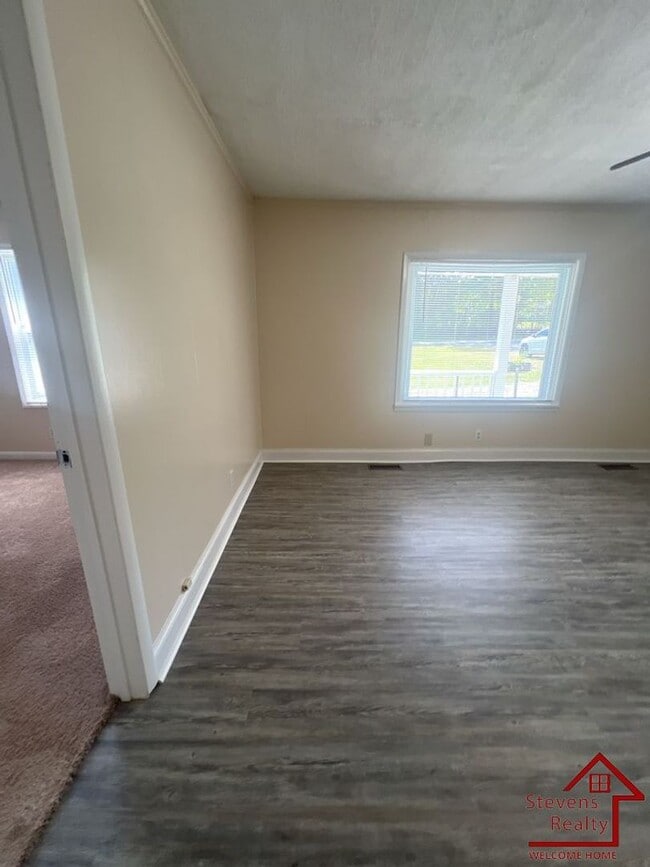 3236 Hwy 70 E in Cookeville, TN - Building Photo - Building Photo