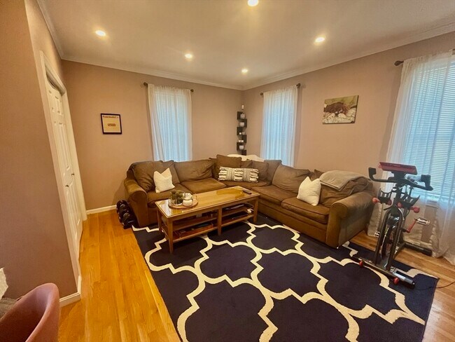 12 Parker St in Boston, MA - Building Photo - Building Photo