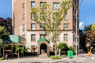 Berkeley Plaza in Brooklyn, NY - Foto de edificio - Building Photo