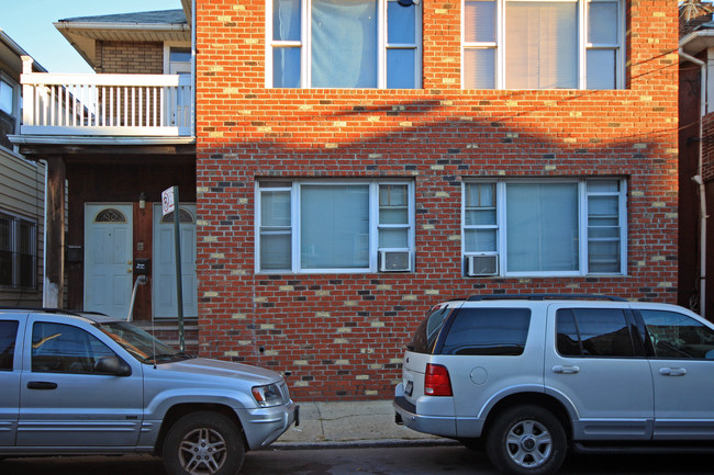 9 Brighton 10th Path in Brooklyn, NY - Foto de edificio - Building Photo