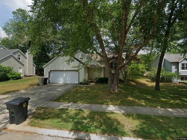1903 Cross Creek Dr in South Bend, IN - Building Photo - Building Photo