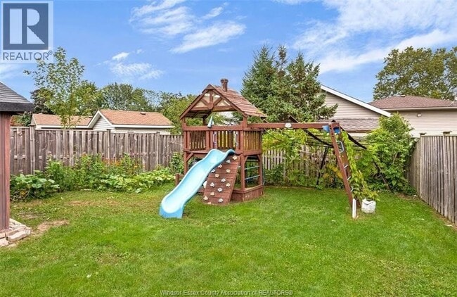 9597 Avery Ln in Windsor, ON - Building Photo - Building Photo