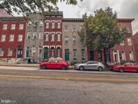 1923 E Pratt St photo'