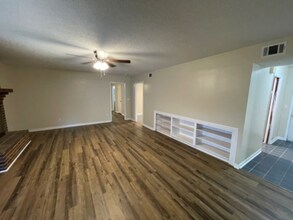 85 7th St in Shalimar, FL - Foto de edificio - Building Photo