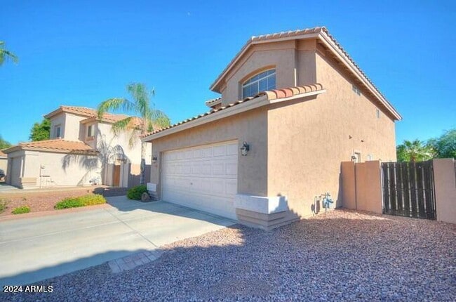property at 1985 W Raven Dr