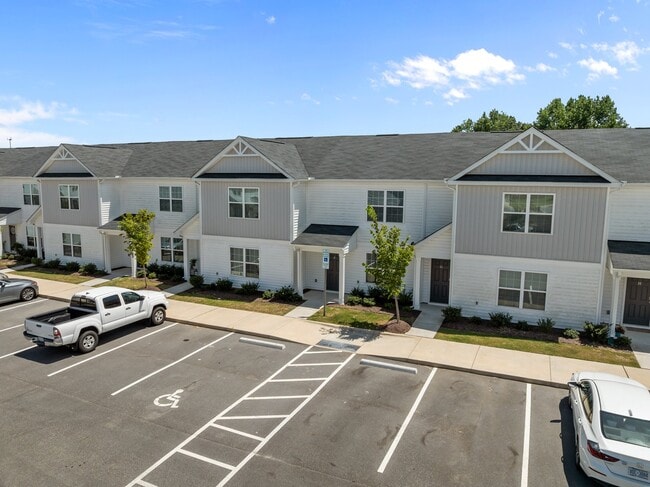 4109 Laurel Rdg Dr in Greenville, NC - Building Photo - Building Photo