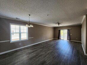 302 Kiskadee Loop in Conway, SC - Building Photo - Building Photo