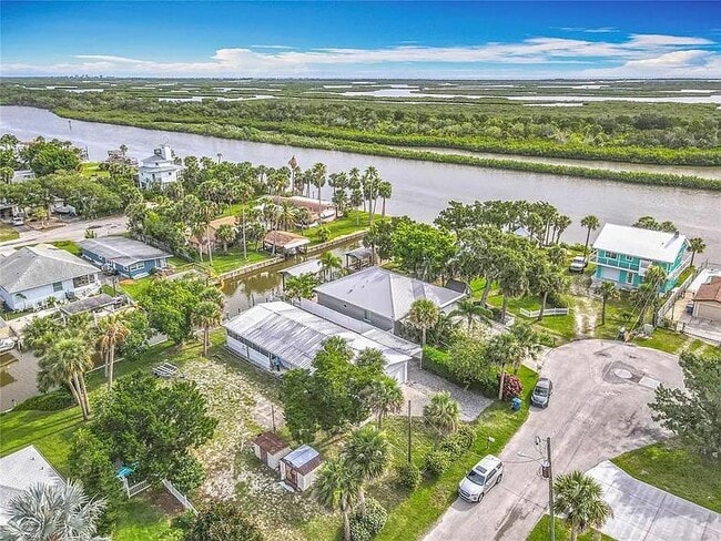 189 Lewis St in Edgewater, FL - Building Photo - Building Photo