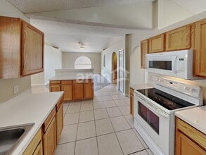 2925 Canyon Trail Ln in Ocoee, FL - Building Photo - Building Photo