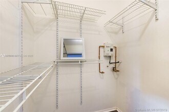 345 Michigan Ave in Miami Beach, FL - Foto de edificio - Building Photo