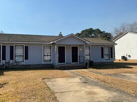 1434 Tangora Ln in Fayetteville, NC - Building Photo