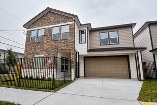 2307 Gagne St in Houston, TX - Building Photo