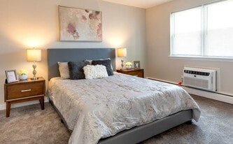 Oak Hollow Apartments in Bethlehem, PA - Building Photo