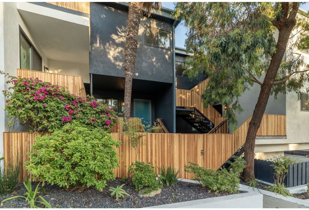 520 Pacific St in Santa Monica, CA - Foto de edificio