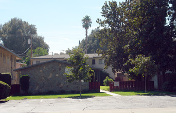 Magnolia Palms in Riverside, CA - Building Photo - Building Photo