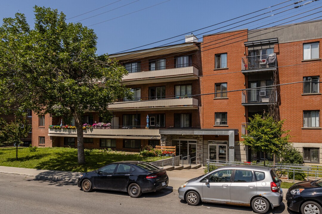 2785 De Darlington Pl in Montréal, QC - Building Photo