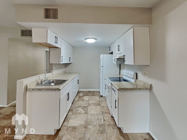 821 Joan D Arc Ave in Phoenix, AZ - Building Photo - Building Photo