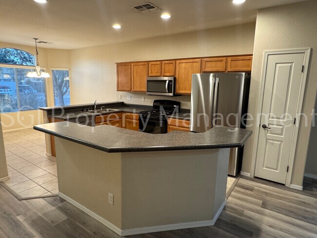 44572 W Santa Fe Ave in Maricopa, AZ - Building Photo - Building Photo