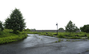 Vistas at Great Falls in Paterson, NJ - Building Photo - Building Photo