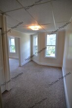 320 Illinois St, Unit 2S in Joliet, IL - Building Photo - Building Photo