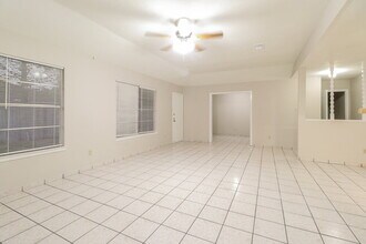 6403 Fallengate Dr in Spring, TX - Building Photo - Building Photo