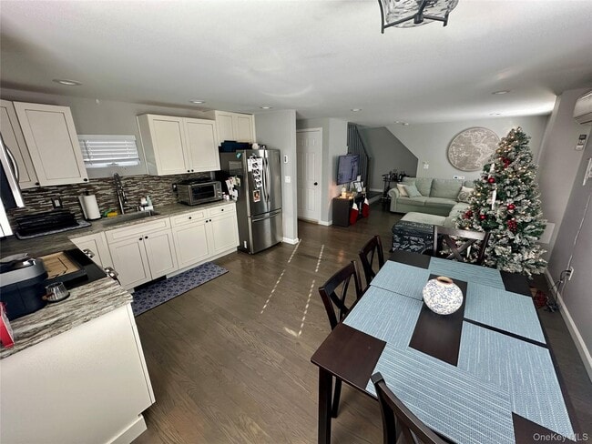 1101 NY-17 in Tuxedo, NY - Building Photo - Building Photo