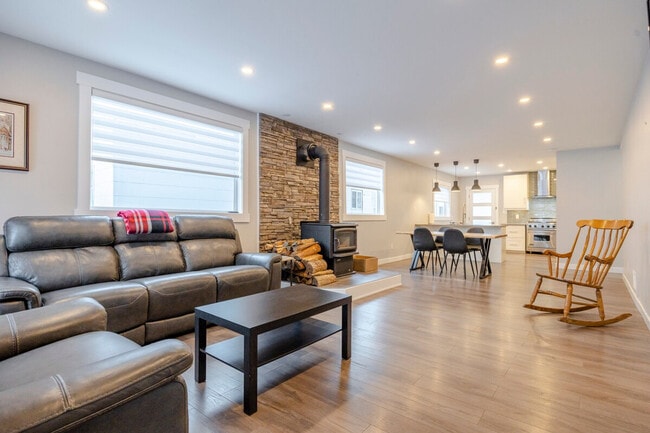 property at 1161-1162 2 Ave