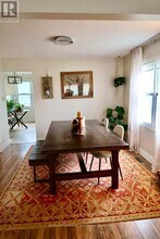 123 Crossland Gate in Newmarket, ON - Building Photo - Building Photo