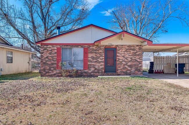 property at 4806 General Bragg Dr