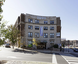 7000 - 7026 Terminal Sq in Upper Darby, PA - Building Photo - Building Photo