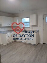 107 Gloria Ave in New Lebanon, OH - Building Photo