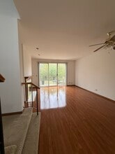 545 Peebles Ct in Batavia, IL - Building Photo - Building Photo