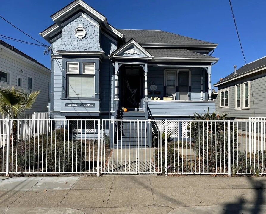 279 E St James St in San Jose, CA - Foto de edificio