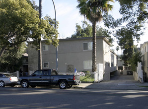 640 N Los Robles Ave in Pasadena, CA - Building Photo - Building Photo